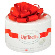Конфеты "Рафаэлло" торт большой